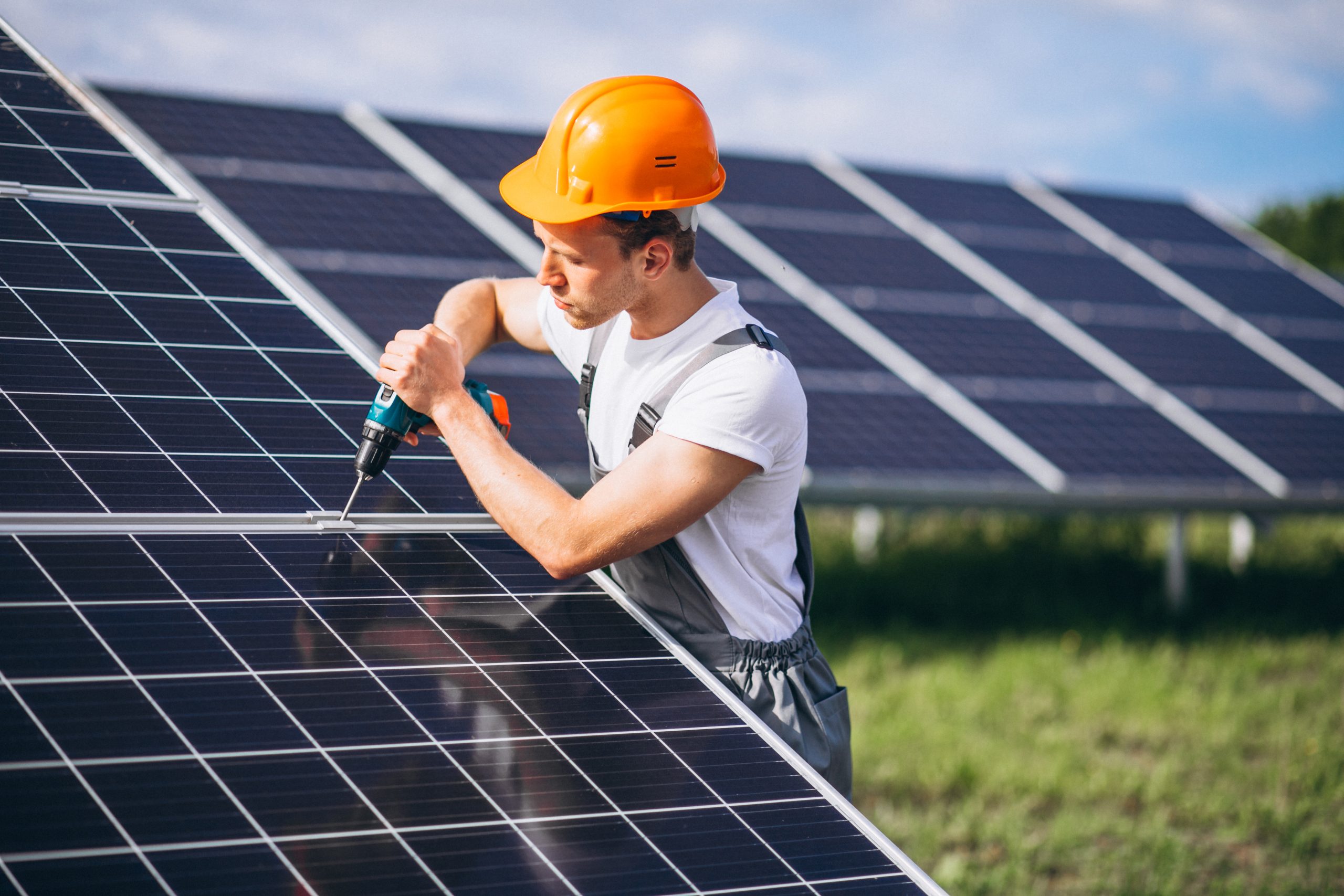 Guía de Instalación: Sistema de Respaldo Fotovoltaico con Inversor Cargador de Powes